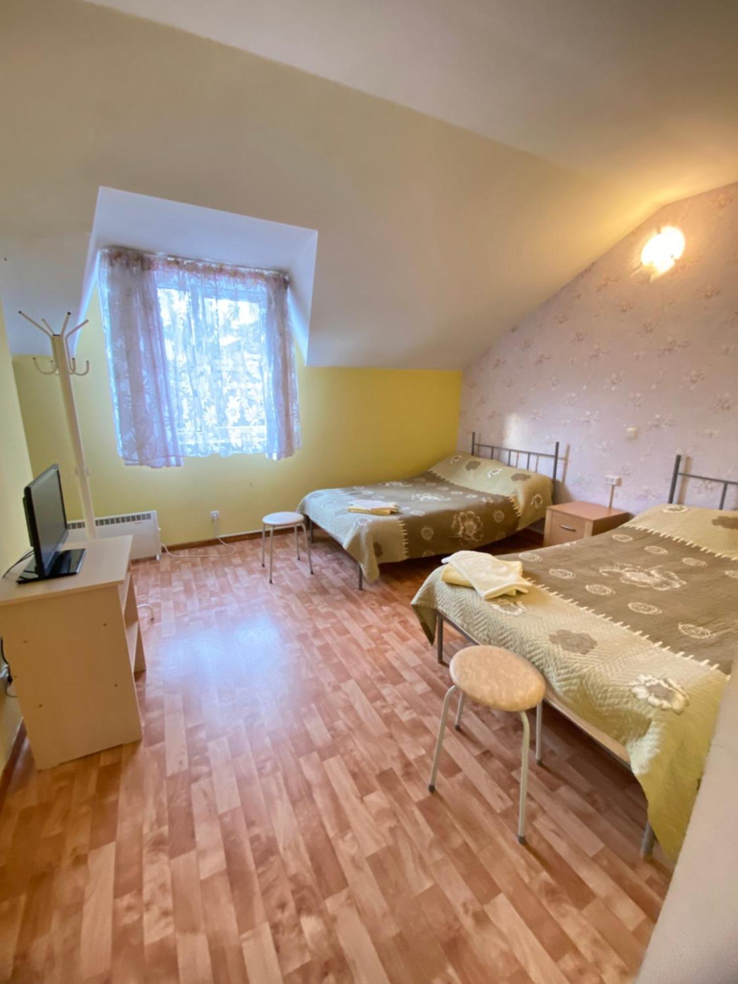 Osobyi Guest House Чолпон-Ата Экстерьер фото