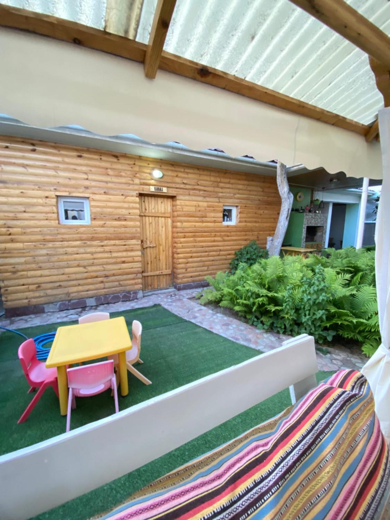 Osobyi Guest House Чолпон-Ата Экстерьер фото